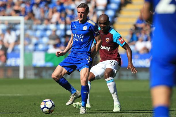 无不展现出 无不展现出